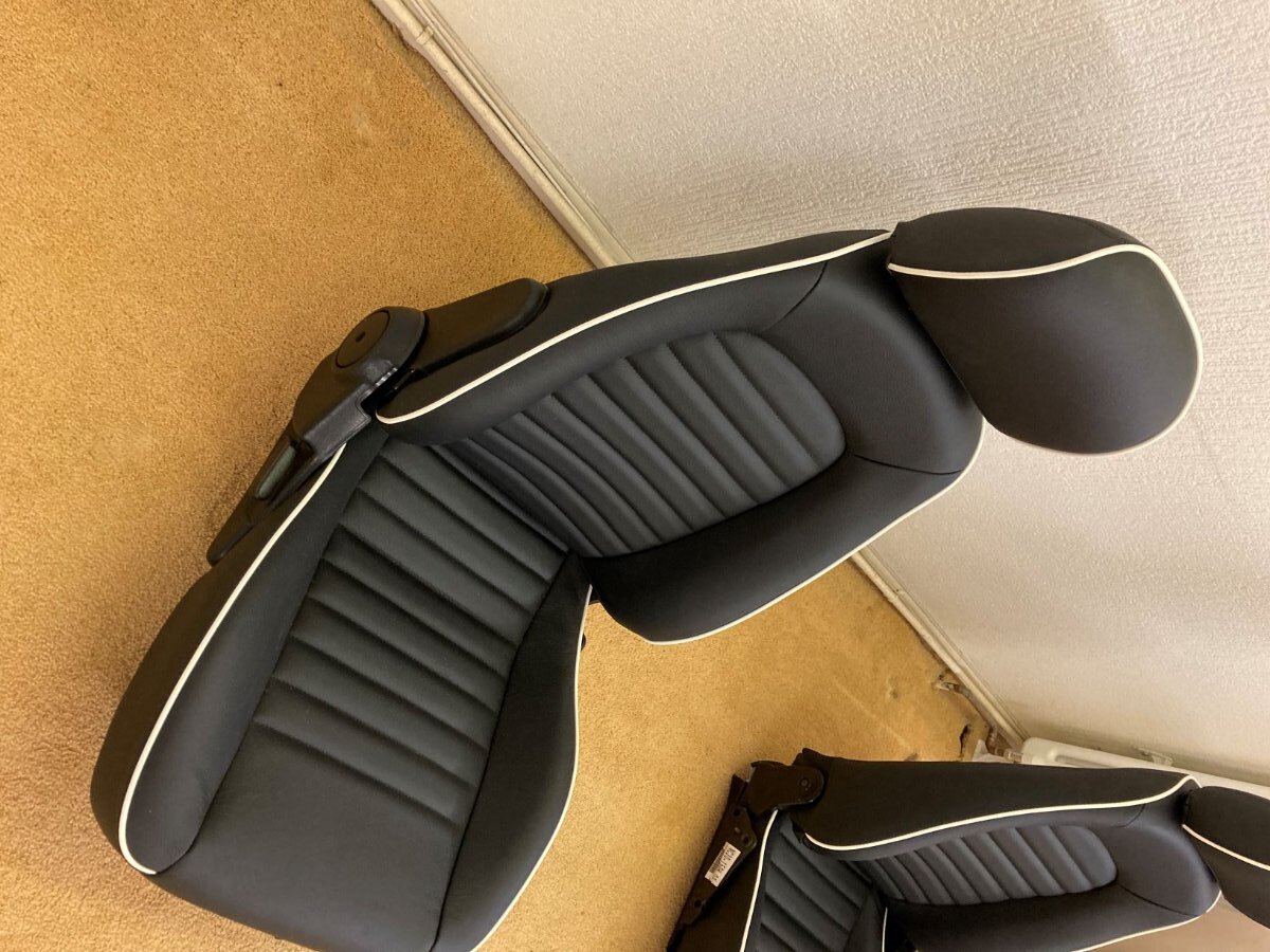 Triumph TR6 seats - modern comfort best fit - TR6 Forum - TR Forums