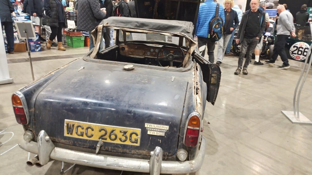 Tr5 Resto Rear View.jpg