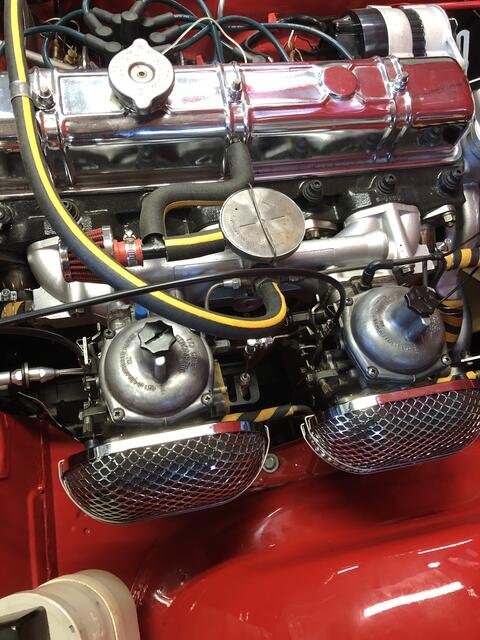 TR250Manifold.jpeg.0e5aab731c9d3b8a5266e4a1d8214431.jpeg